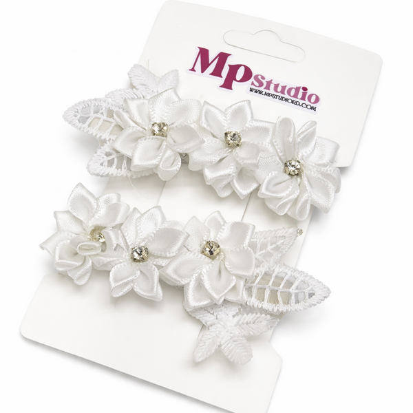 Par de pinzas mini con florecitas blancas, para bautizos, bodas o graduaciones