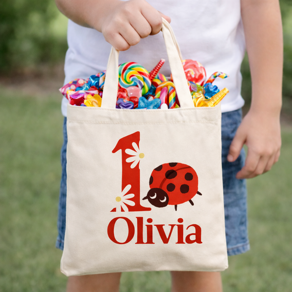Set de 10 bolsos de tela 8.5x8 pulgadas, para dulces y regalos. Personalizados con nombre y el tema de Mariquita