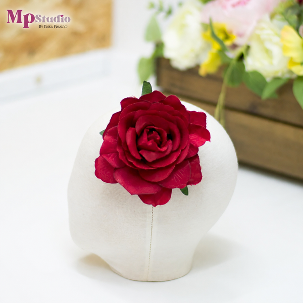 Rosa Roja Flamenca para el Cabello – Pinza Española para Baile Flamenco