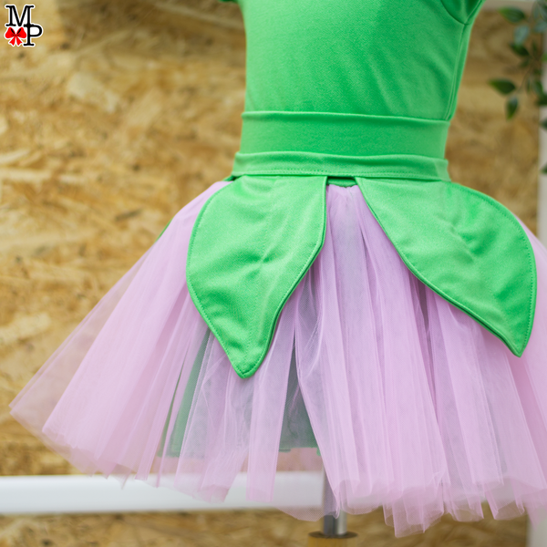 Set de tutu inspirado en flor rosa, incluye leotardo, falda tutu, accesorio de la cabeza y detalle de hojas para la cintura. Tallas desde 12 meses hasta #14