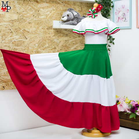 Conjunto típico Mexicano, Leotardo, falda de vuelos y accesorio para el pelo combinado